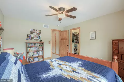 679 Pine Cone Trl, Eagan, MN 55123 photo 34