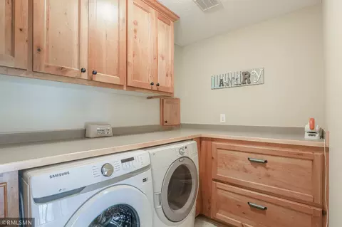 679 Pine Cone Trl, Eagan, MN 55123 photo 37