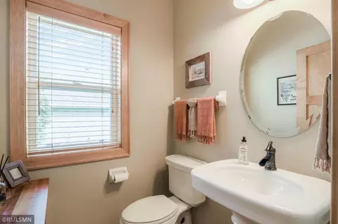 679 Pine Cone Trl, Eagan, MN 55123 photo 23