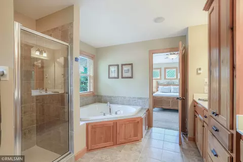 679 Pine Cone Trl, Eagan, MN 55123 photo 27