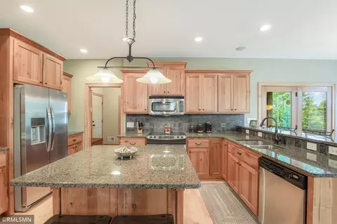 679 Pine Cone Trl, Eagan, MN 55123 photo 20