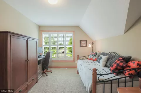 679 Pine Cone Trl, Eagan, MN 55123 photo 31