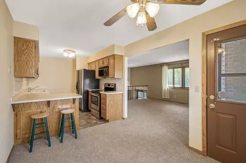 11862 Undercliff St NW, Coon Rapids, MN 55433