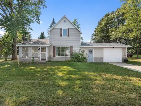 31037 Pine St, Pequot Lakes, MN 56472