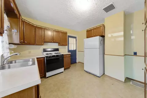 200 5th St, Jackson, MN 56143 photo 16