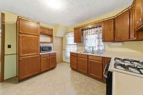 200 5th St, Jackson, MN 56143 photo 13
