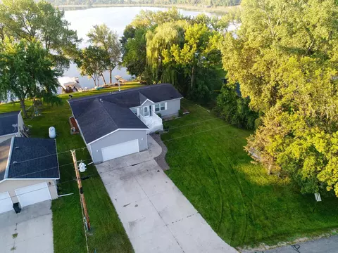 3162 Louise Dr NW, Alexandria, MN 56308