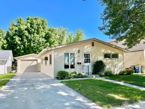 528 W Lincoln St, Springfield, MN 56087