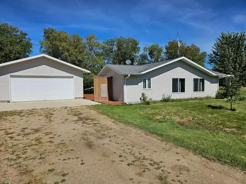 17295 Ryan Dr NE, Osakis, MN 56360