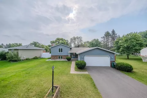 1390 105th Ave NW, Coon Rapids, MN 55433