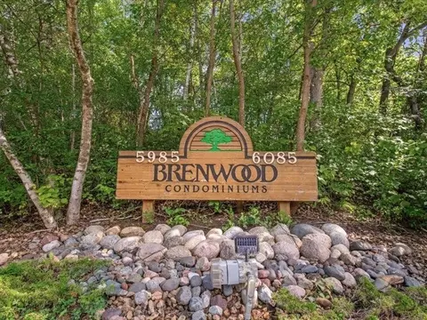 5985 Rowland Rd #301, Minnetonka, MN 55343