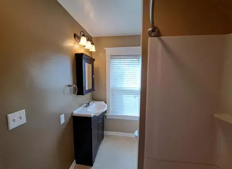 5708 Cody St, Duluth, MN 55807 photo 16