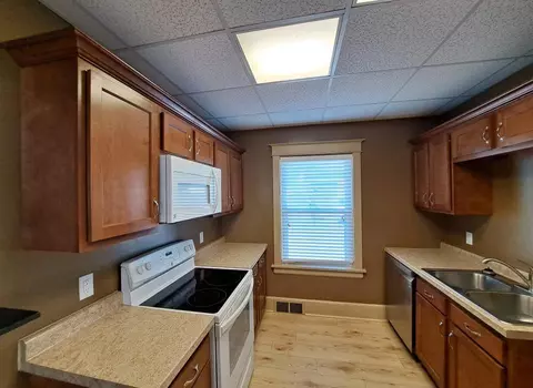 5708 Cody St, Duluth, MN 55807 photo 4