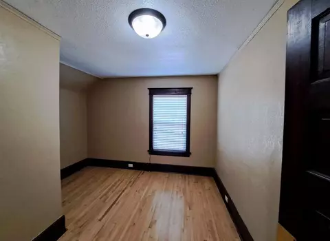 5708 Cody St, Duluth, MN 55807 photo 9