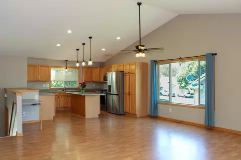 2304 W Hill St, Faribault, MN 55021 photo 7