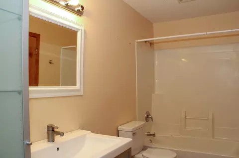 2304 W Hill St, Faribault, MN 55021 photo 23