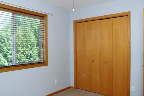 2304 W Hill St, Faribault, MN 55021 photo 16