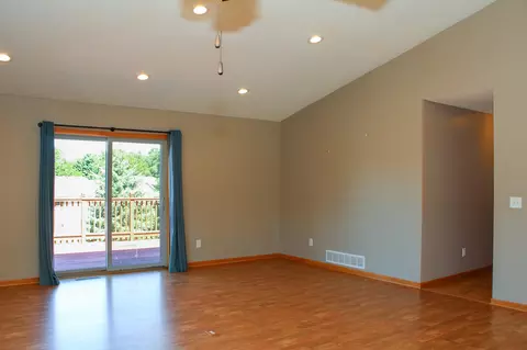 2304 W Hill St, Faribault, MN 55021 photo 5