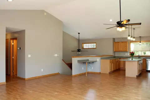 2304 W Hill St, Faribault, MN 55021 photo 6