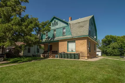 704 Blue Earth St, Mankato, MN 56001