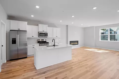 1553 Tompkins Ln, West Saint Paul, MN 55118