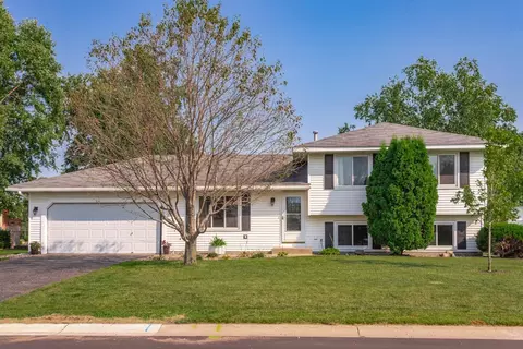 3679 152nd St W, Rosemount, MN 55068
