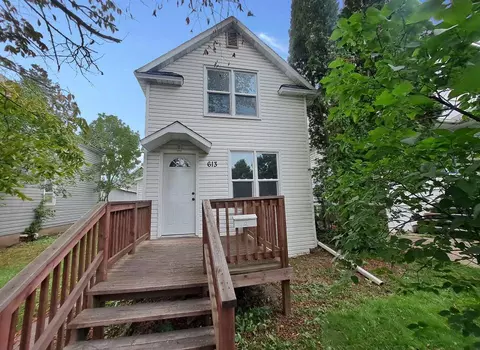613 Hayes St, Eveleth, MN 55734