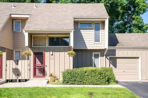 348 E 44th St, Minneapolis, MN 55409