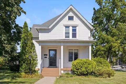 502 N Oak St, Lake City, MN 55041