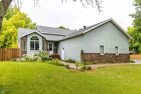 3501 20th St S, Fargo, ND 58104