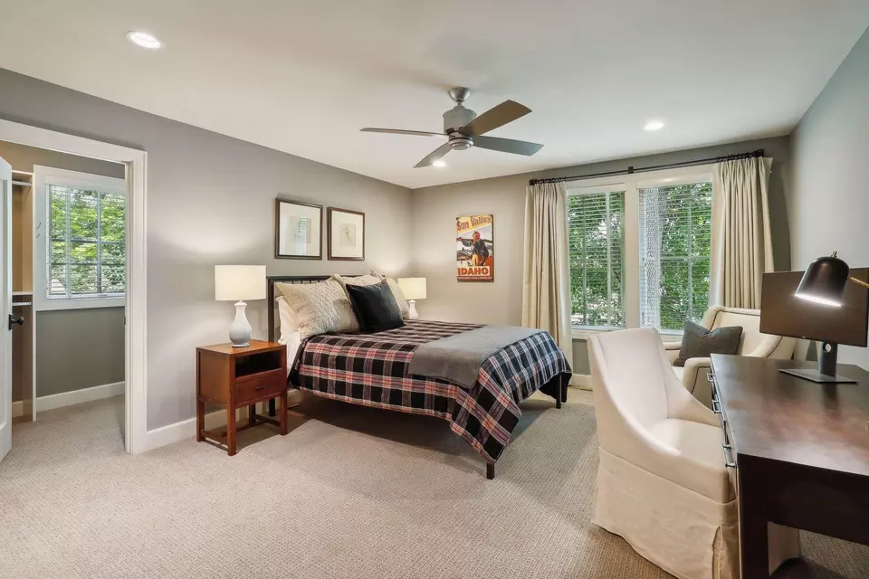 Bedroom - 20545 Linwood Rd, Deephaven, MN 55331 photo 4 of 4