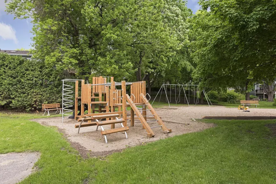 Exterior - 20545 Linwood Rd, Deephaven, MN 55331 photo 14 of 14