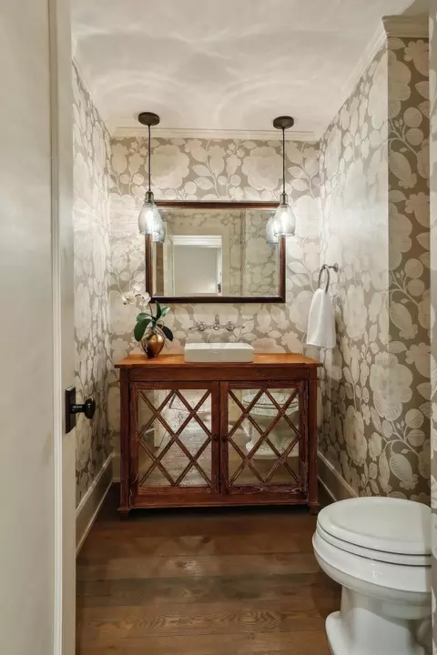 Bath - 20545 Linwood Rd, Deephaven, MN 55331 photo 1 of 8