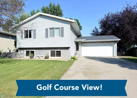 2916 Village Green Drive W Loop, Moorhead, MN 56560