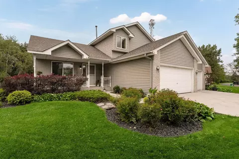 3767 Tower Pond Dr, Anoka, MN 55303
