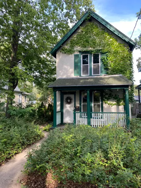 2111 23rd Ave S, Minneapolis, MN 55404