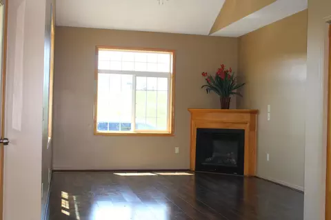 12716 Flamingo St NW, Coon Rapids, MN 55448