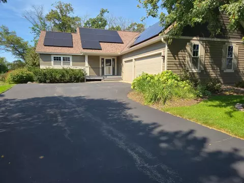 11786 Erskin Cir, Blaine, MN 55449