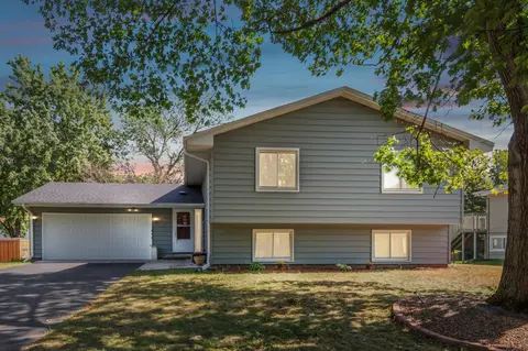 7640 Newton Ave N, Brooklyn Park, MN 55444