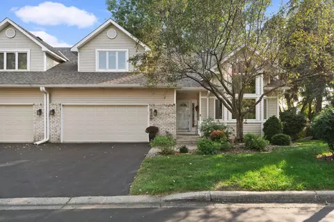 8206 Norman Creek Trl, Bloomington, MN 55437