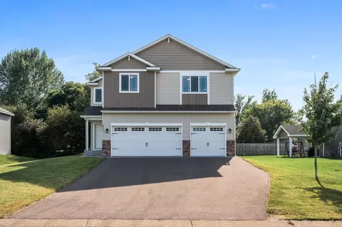 511 S Brookview Ln SW, Isanti, MN 55040