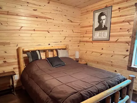 Bedroom - 3237 Breezy Point Rd, Tower, MN 55790 photo 5 of 8