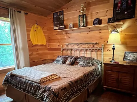 Bedroom - 3237 Breezy Point Rd, Tower, MN 55790 photo 3 of 8