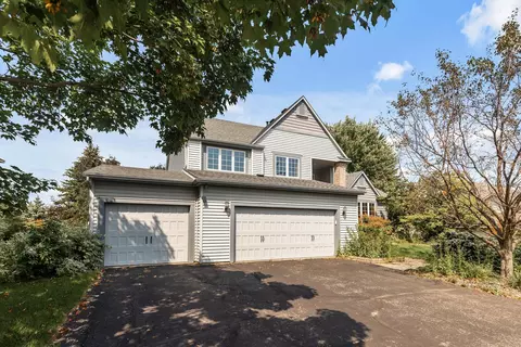 8913 Highland Bay, Woodbury, MN 55125