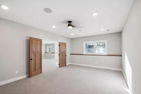 694 Marie Ct, Eagan, MN 55123 photo 49