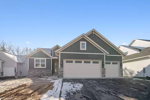 694 Marie Ct, Eagan, MN 55123