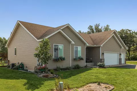 8518 Eisele Ave NE, Monticello, MN 55362