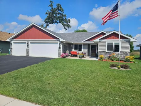 7230 385th St, North Branch, MN 55056