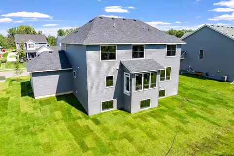 1820 Laramee Ln, Centerville, MN 55038 photo 2