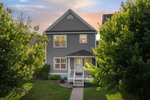 2864 Faulkner Dr, Chaska, MN 55318
